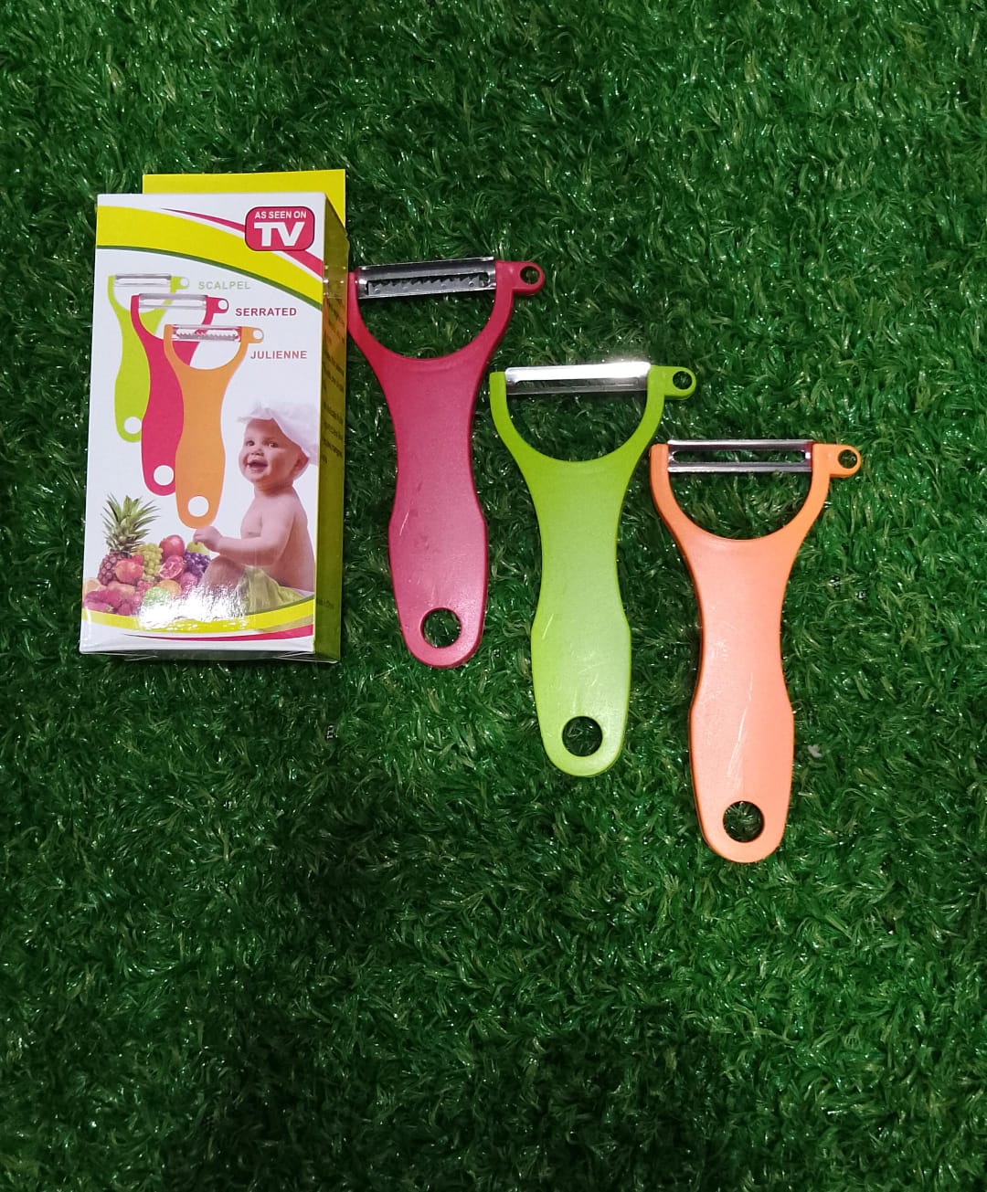 3-in-1 Vegetable and Fruit Peeler Set for easy peeling